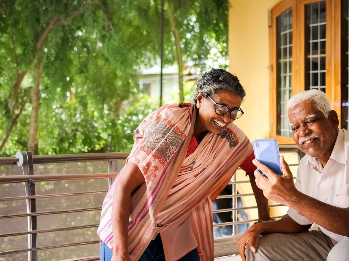 Paavai Anbucholai
